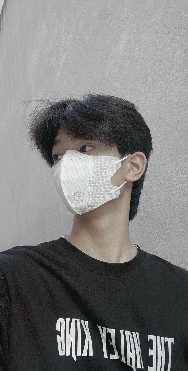 Ảnh trai K11 trong sáng khiến người xem liên tưởng đến ký ức học trò