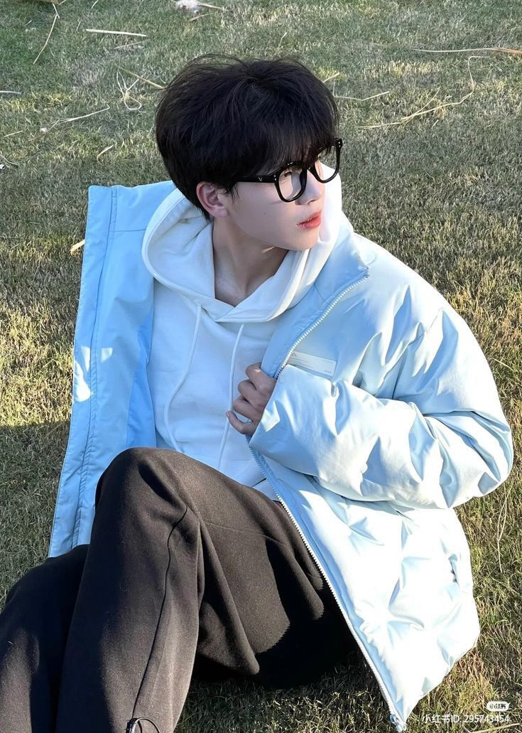 Bộ ảnh trai đẹp 17 tuổi tạo cảm giác gần gũi giống như bạn bè xung quanh đời thường