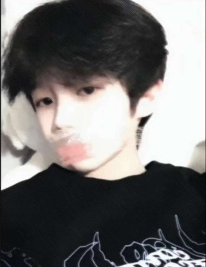 Hình ảnh trai đẹp Việt Nam 17 tuổi thường xuyên được tìm kiếm và chia sẻ trên mạng