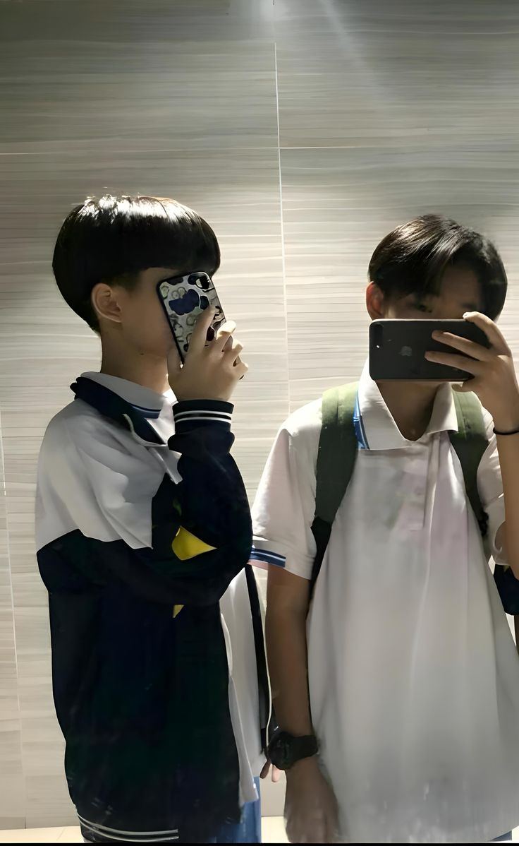 Bộ ảnh trai đẹp 17 tuổi thường nhận về nhiều lượt yêu thích trên các diễn đàn học đường