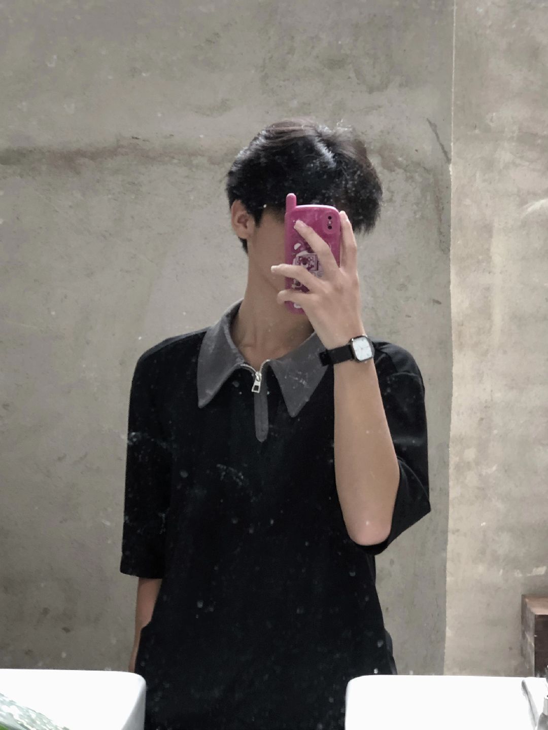 Các bộ ảnh trai 17 tuổi ngày càng phổ biến và được nhắc đến nhiều trong cộng đồng