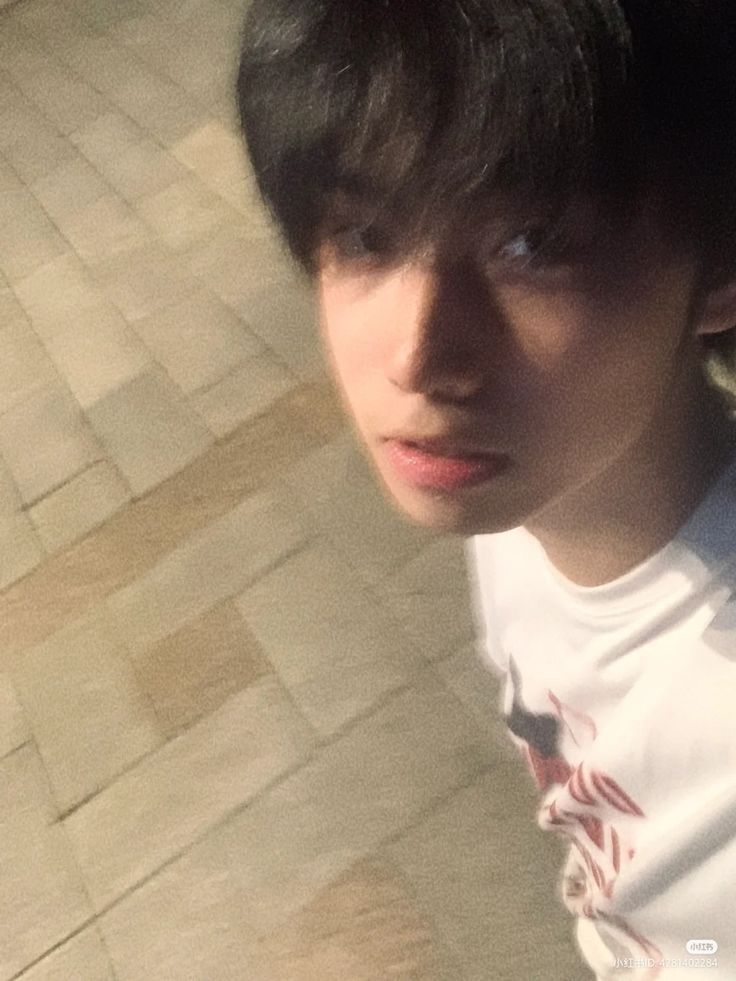 Ảnh trai đẹp 18 tuổi Việt Nam thường tạo cảm giác quen thuộc giống như đời sống học đường