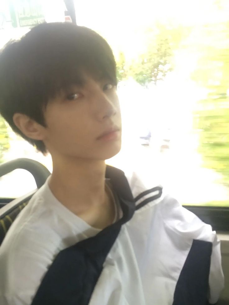 Hình ảnh trai đẹp Việt Nam 18 tuổi