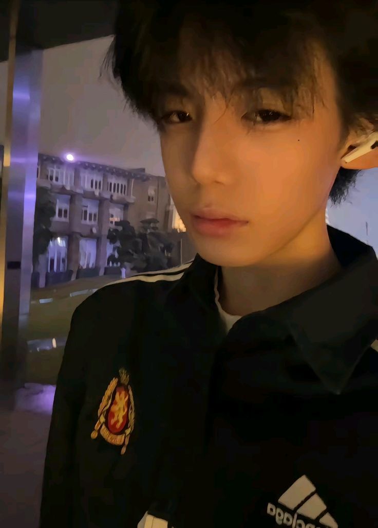 Ảnh trai 18 tuổi thường xuyên xuất hiện trong nhiều xu hướng chia sẻ ảnh học trò online