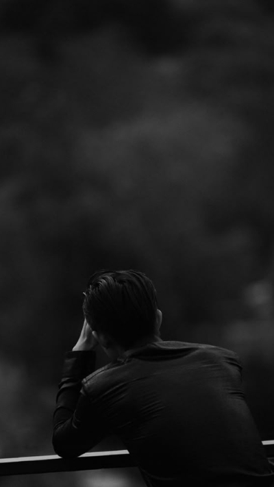 Hình nền buồn nam