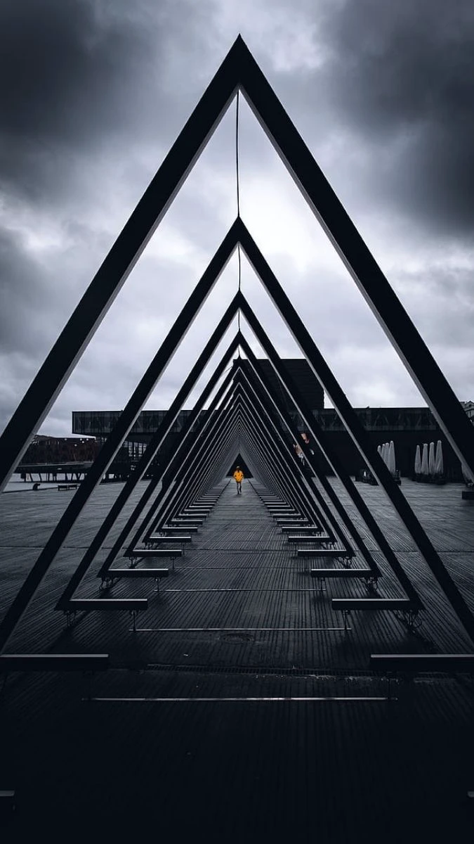 Ảnh nền buồn cô đơn cho iPhone