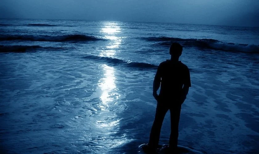 Hình nền buồn cảnh biển tải cho laptop