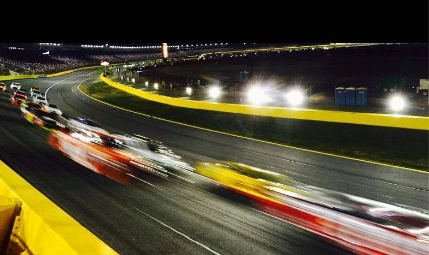 Hình đua xe về đêm