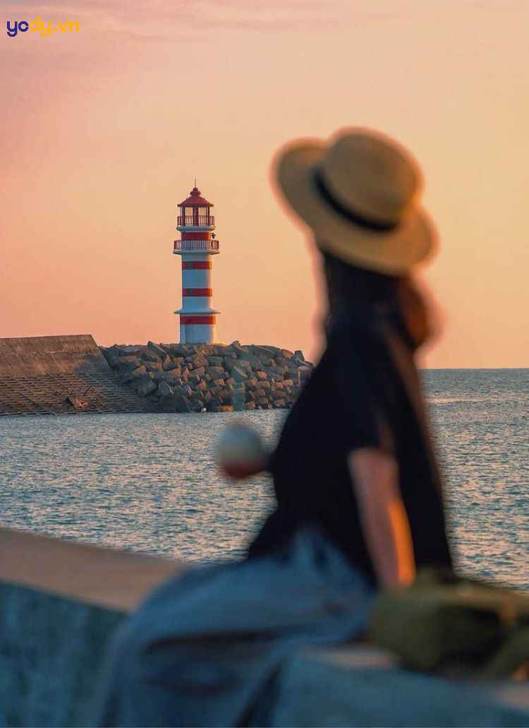 ảnh cô gái quay lưng