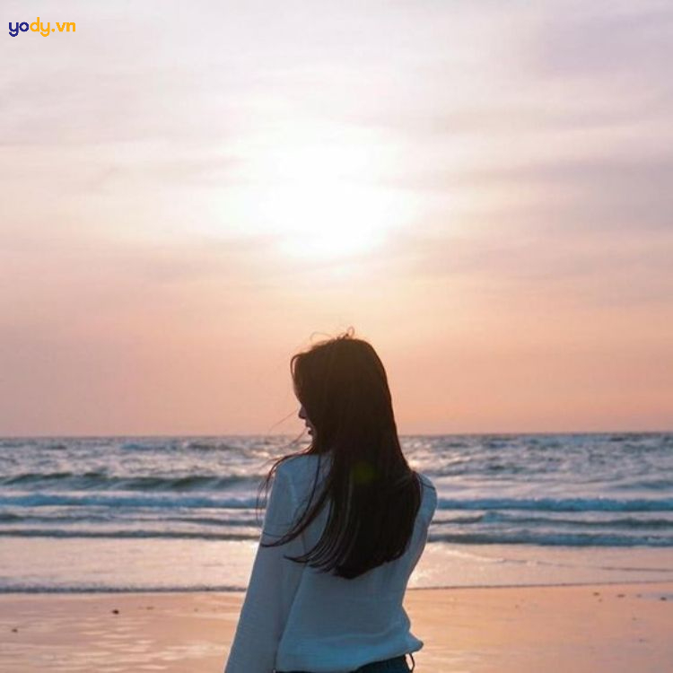 Tuyển tập 50+ hình ảnh cô gái quay lưng xinh đẹp, lạnh lùng