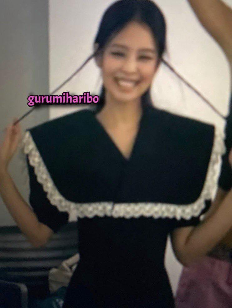 Jennie (BLACKPINK) lại lộ thêm ảnh nhạy cảm, có cả video nhảy sexy-2