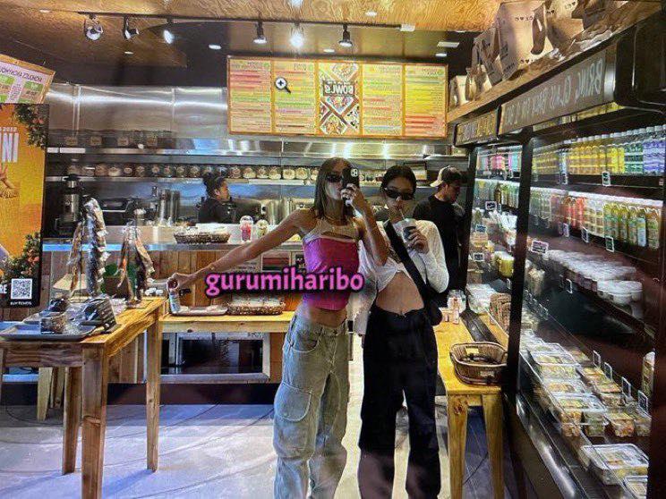 Jennie (BLACKPINK) lại lộ thêm ảnh nhạy cảm, có cả video nhảy sexy-9