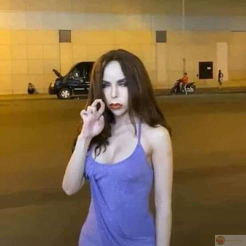 Cẩn Lan Sục meme