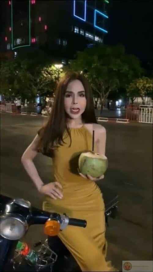 Cẩm Lan Sục meme Linda hài