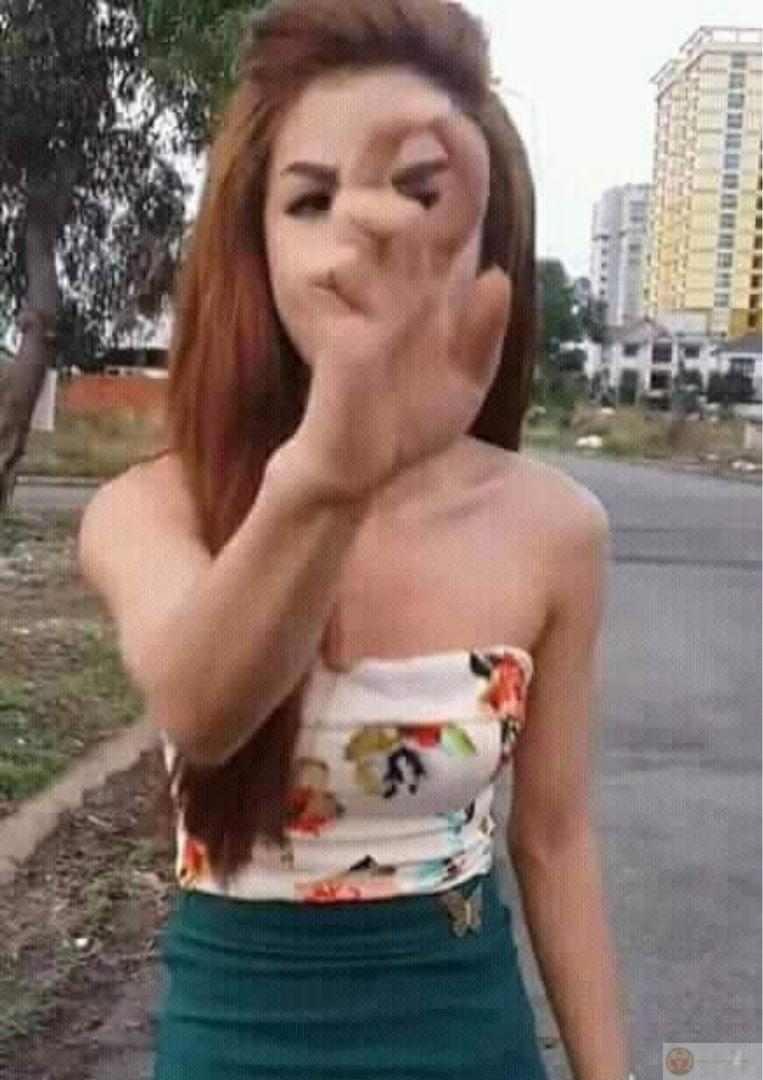 Meme Linda cẩm sục