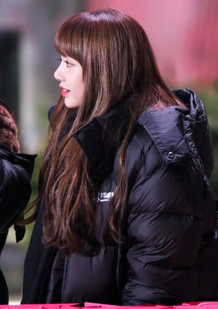 Fan chụp dìm nhưng bắt được góc đẹp của Lisa