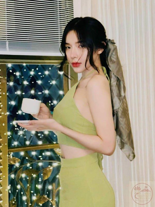 Gợi ý 99+ ảnh LyLy bikini cực nóng bỏng hút mắt đàn ông