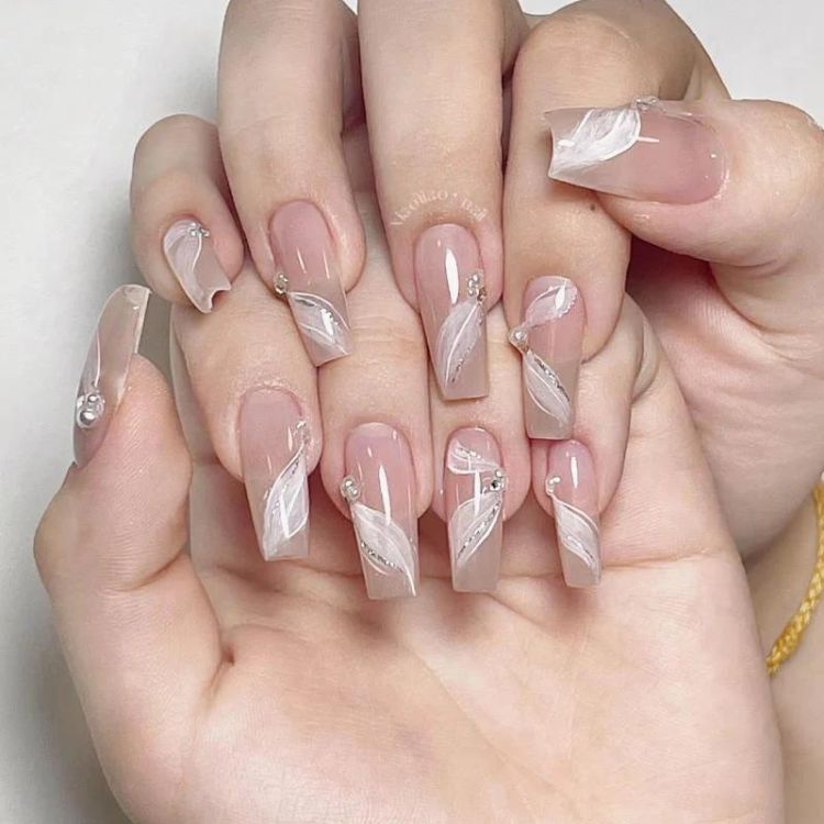 Mẫu nail cô dâu sang chảnh