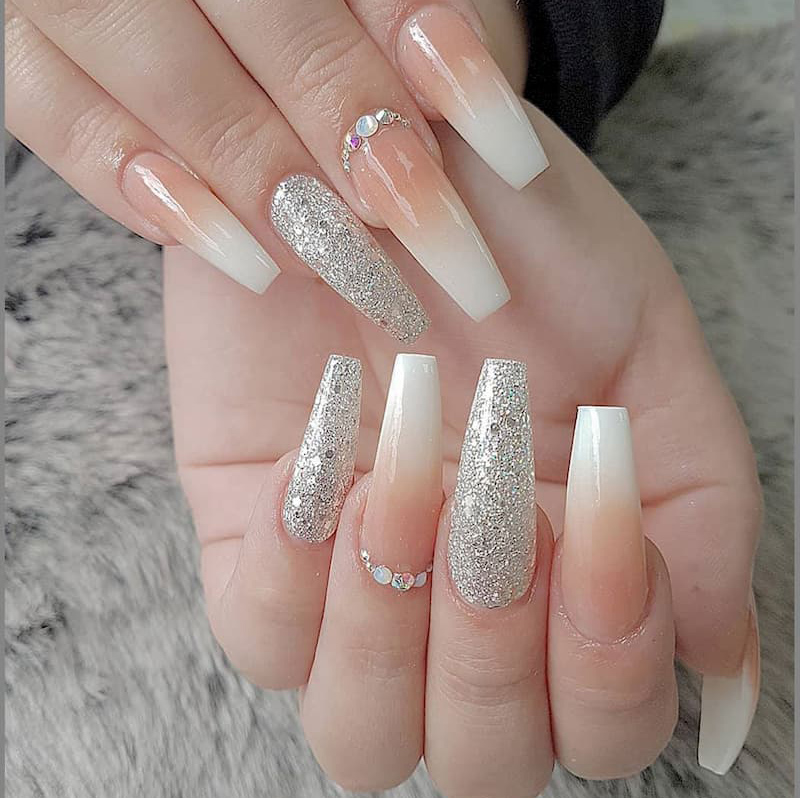 Nail đính nơ dễ thương 