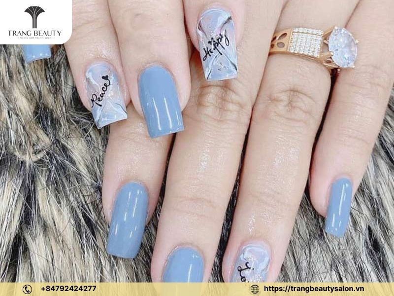 Mẫu nail dài vuông màu xanh da trời