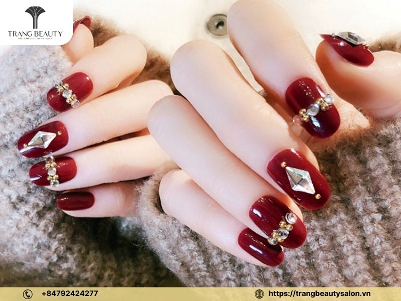 Nail dài vuông đính đá