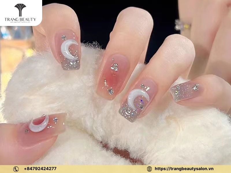 Nail dài vuông đính đá