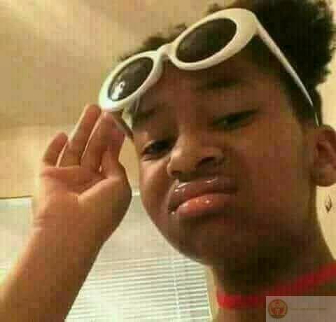 Meme cười khinh bỉ