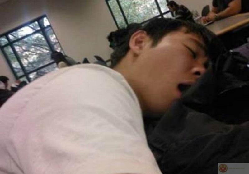 Cà phê giúp tỉnh, nhưng giường giúp hạnh phúc