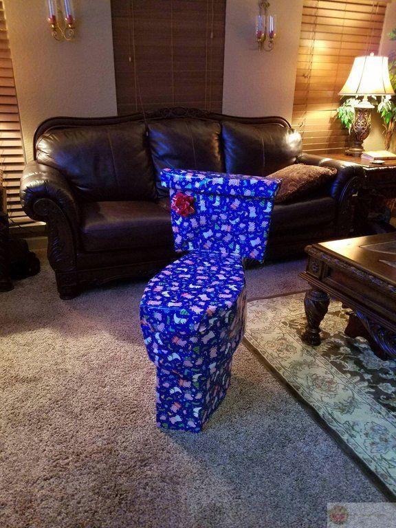 Hình chế quà tặng độc lạ tạo sự bất ngờ thú vị trong các dịp trò chuyện online