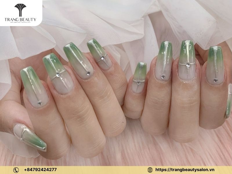 Nail xanh bơ hoạ tiết