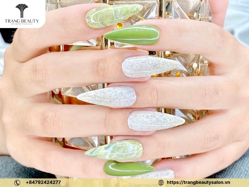 Nail xanh bơ đính đá