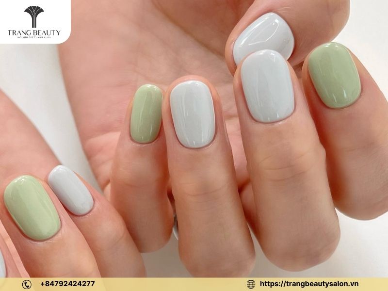 Nail xanh bơ mờ
