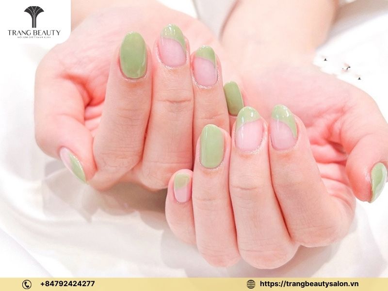 Nail xanh bơ mờ