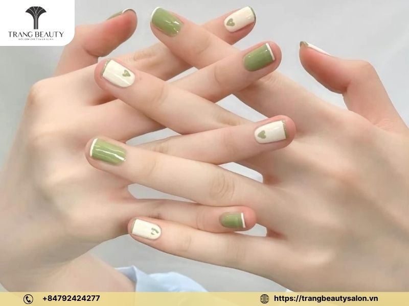Mẫu nail xanh bơ sơn ombre