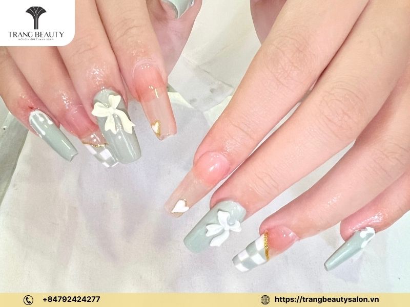 Mẫu móng xanh bơ phối caro