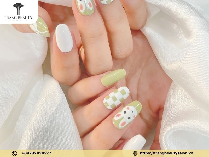 Mẫu móng xanh bơ phối caro