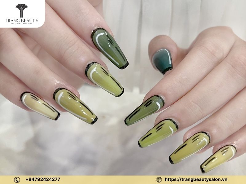 Móng màu xanh bơ đáng yêu