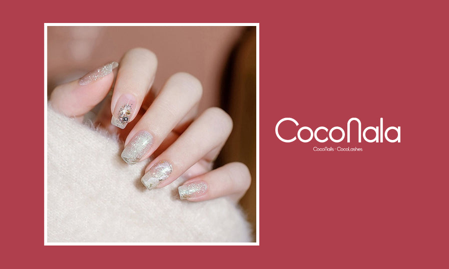 Mẫu nail đính ngọc trai với kim tuyến