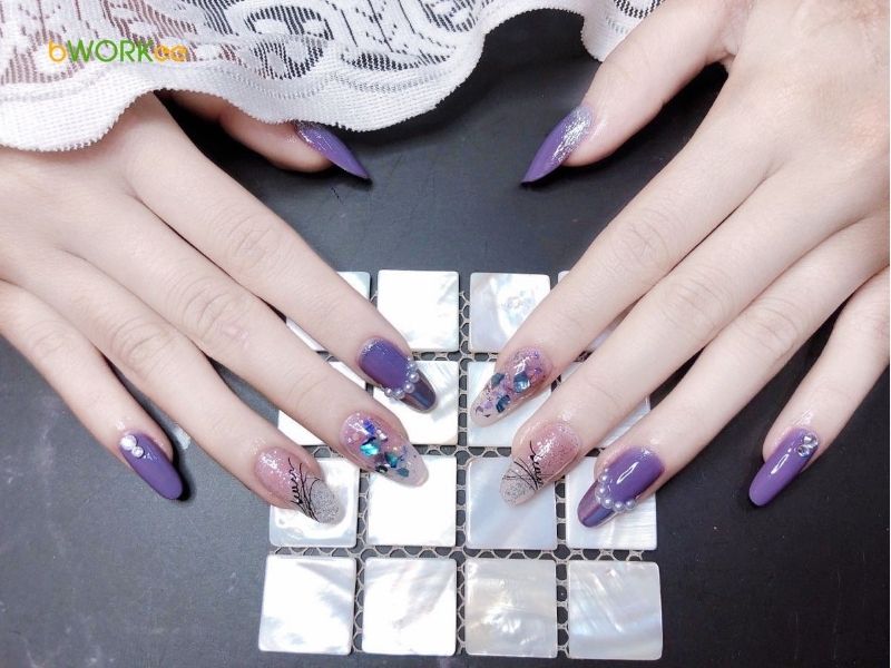 Nail màu tím đính đá