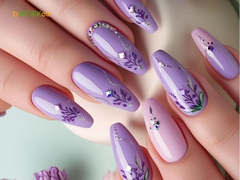 Nail màu tím vẽ họa tiết