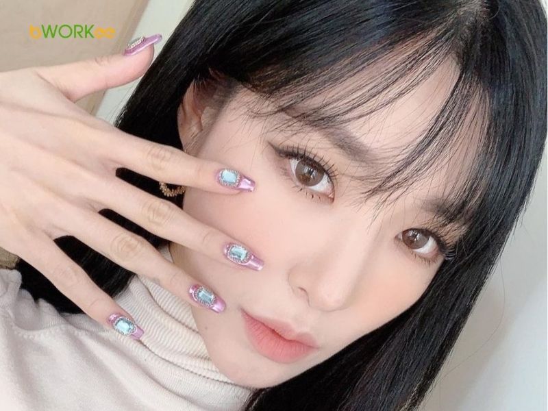 Nail màu tím thích hợp với lứa tuổi nào?