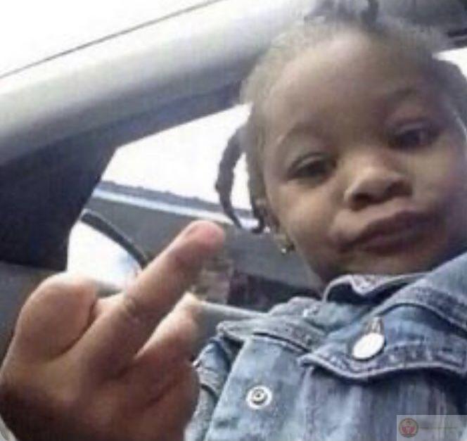 Phắc diu meme gây cười vì sự pha trộn giữa ngôn ngữ và biểu cảm dí dỏm