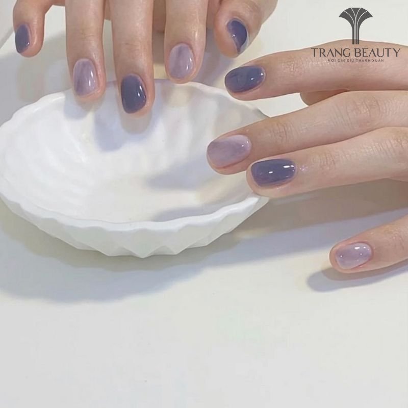 Nail màu tím móng ngắn siêu đẹp