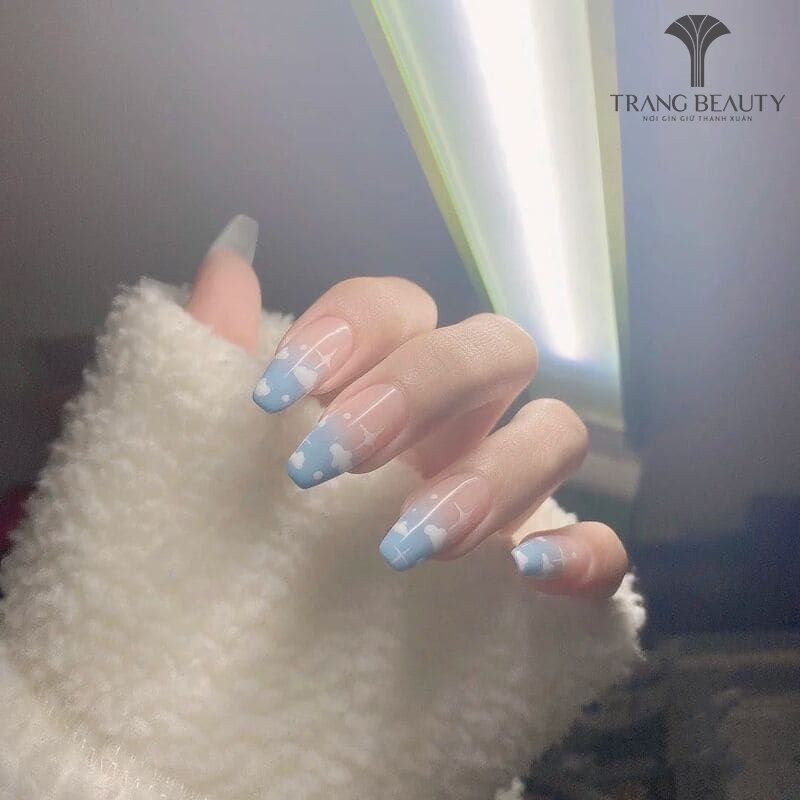 Nail trơn sơn xanh dương sành điệu