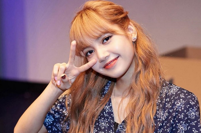 Lisa qua góc máy của fancam