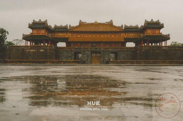Tiếng mưa Huế khơi dậy sự bình yên và chút hoài niệm nhẹ nhàng