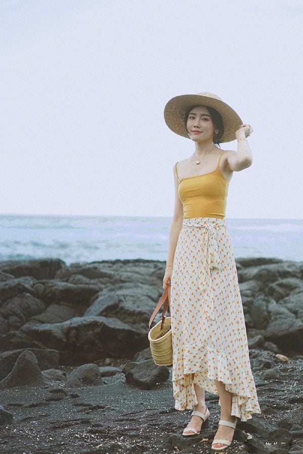 Bật mí cách phối đồ với chân váy hoa nhí siêu xinh