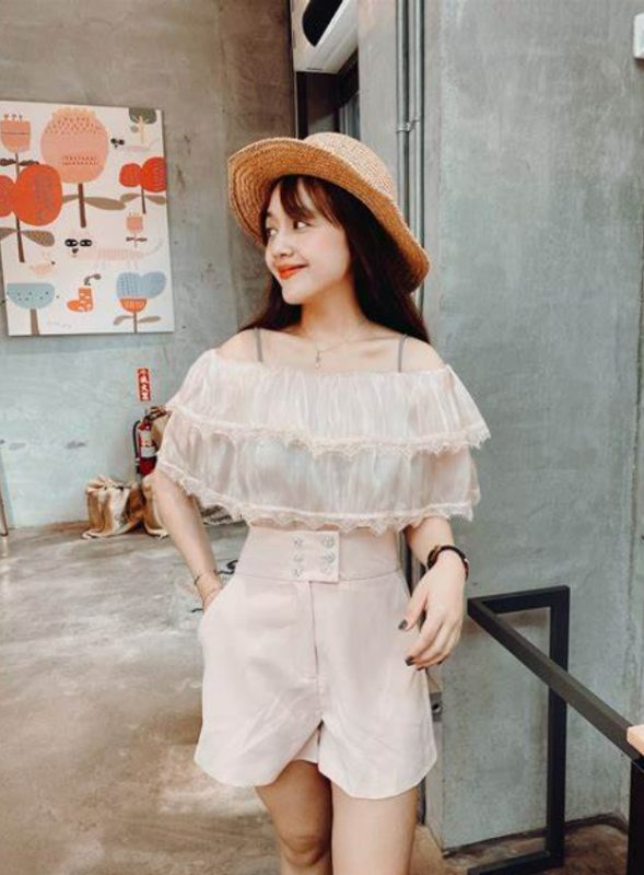 Tiết Lộ Top 12 Cách Phối Đồ Đi Biển Nữ Không Bao Giờ Lỗi Mốt