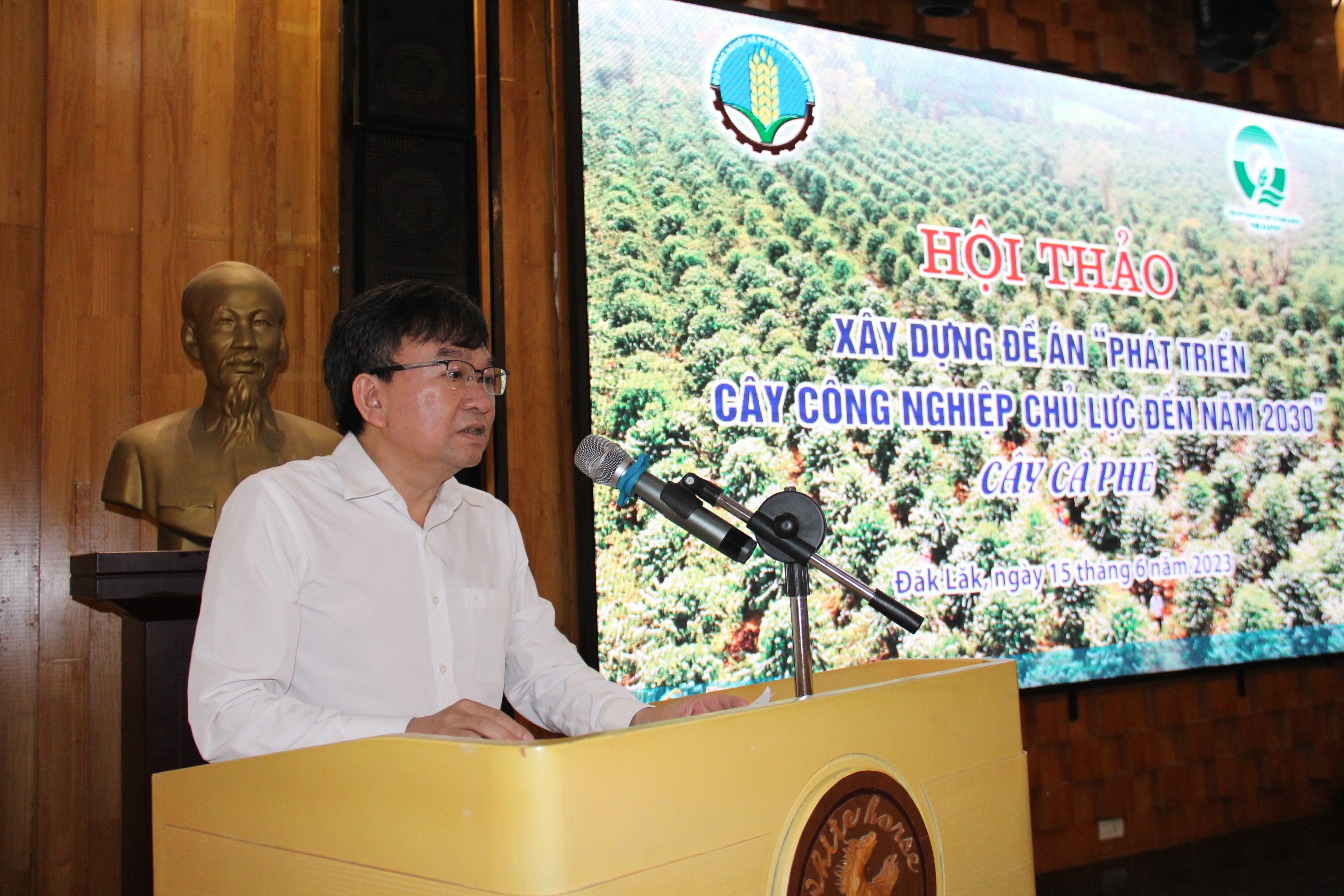 Hội thảo xây dựng Đề án phát triển cây công nghiệp đến năm 2030 - Xuất bản thông tin