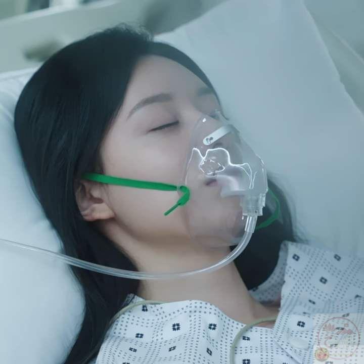 Một tấm hình máy thở được chế lại thành nhiều phong cách độc đáo trên internet